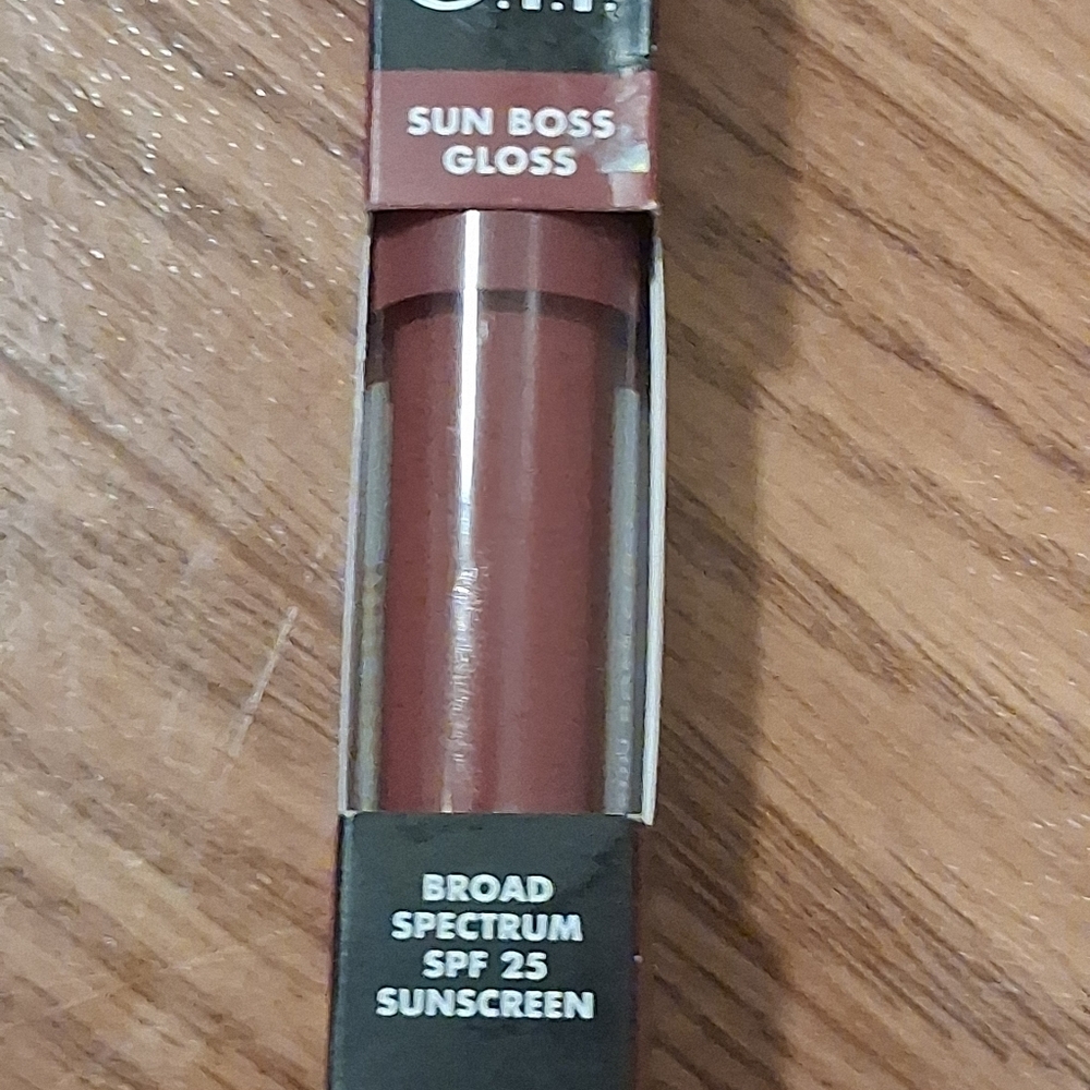 ELF Sun Boss Gloss - Broad Spectrum SPF 25
